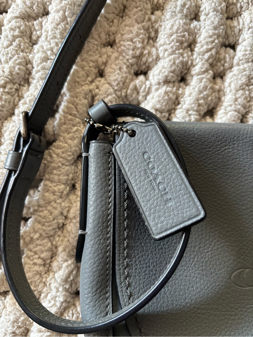 Coach Gray Leather Saddle Crossbody with adjustable strap- Coach Vintage style - Picture 8 of 8
